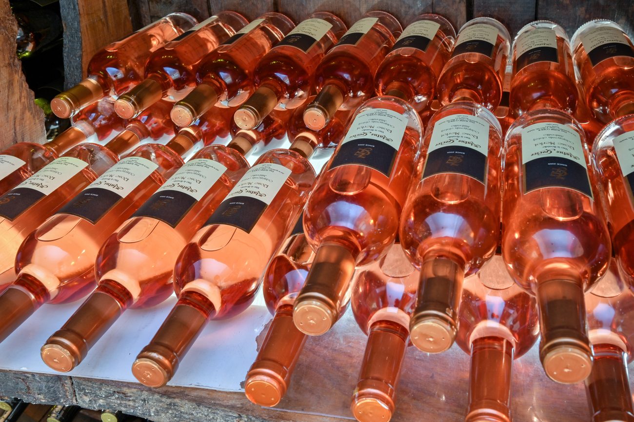 Rosé vina Zlatnih gorica pripremljena za proslavu