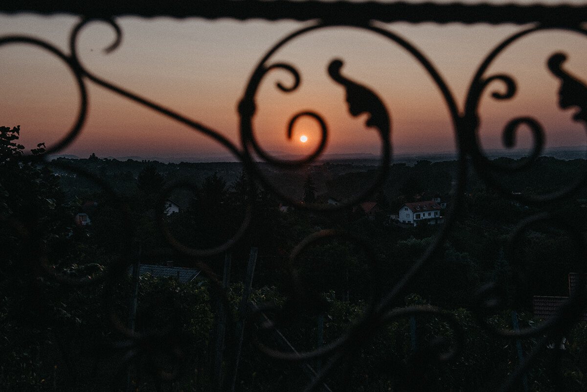 Sunset wine & music night 12